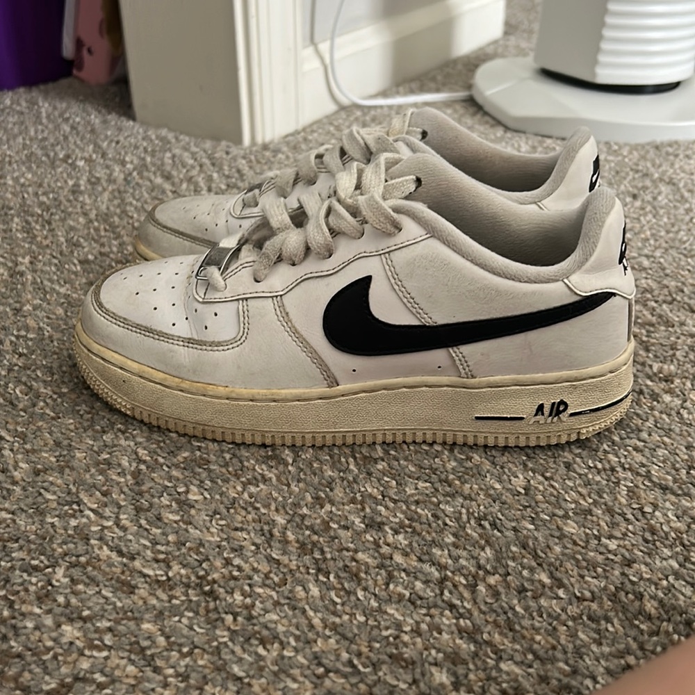 black and white AF1